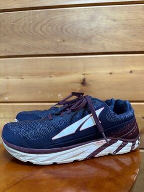 Altra Torin 4 Plush Quantic Interflex zero drop Dri-lex 8.5 women